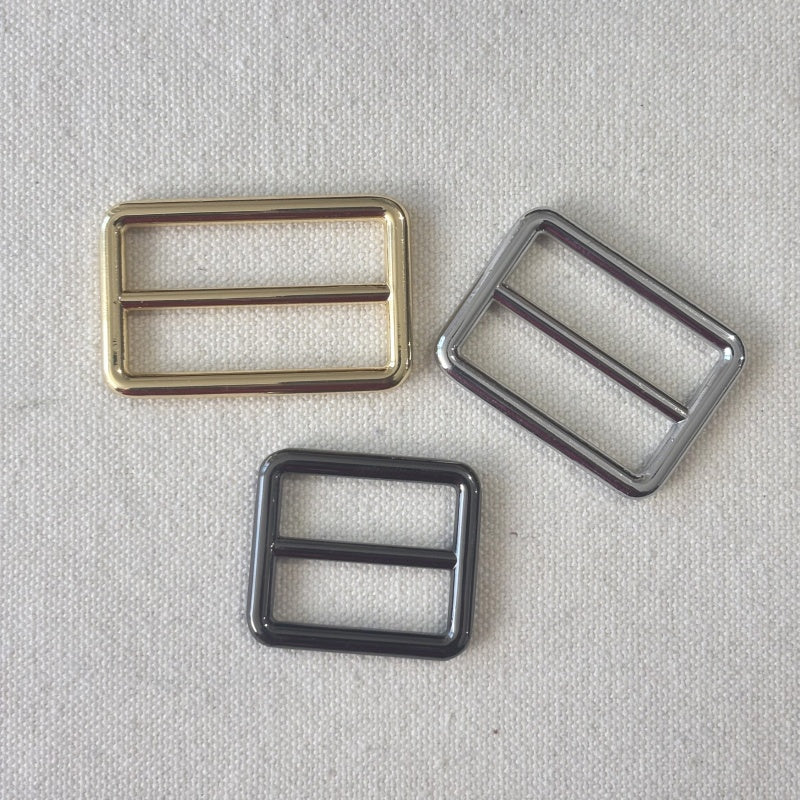 Boucle réglable en métal - 25mm / 32mm / 38mm